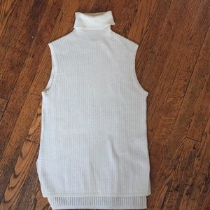 Uniqlo elegant tank top with turtleneck